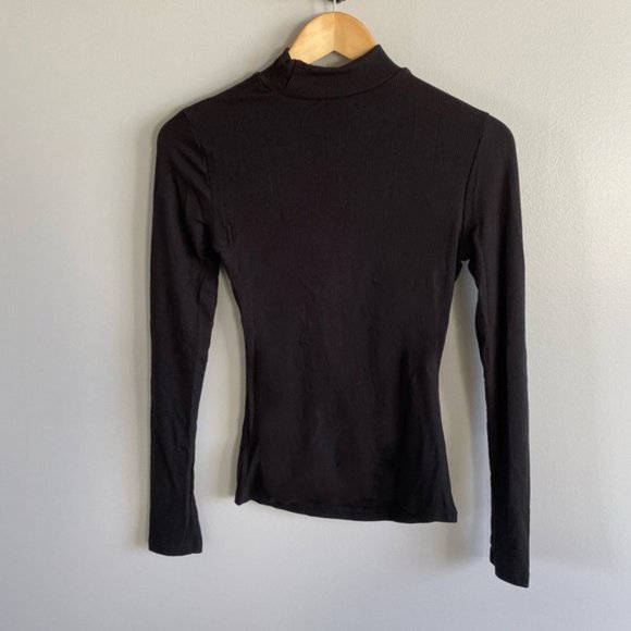 Split Front Top - Picture 8 of 9